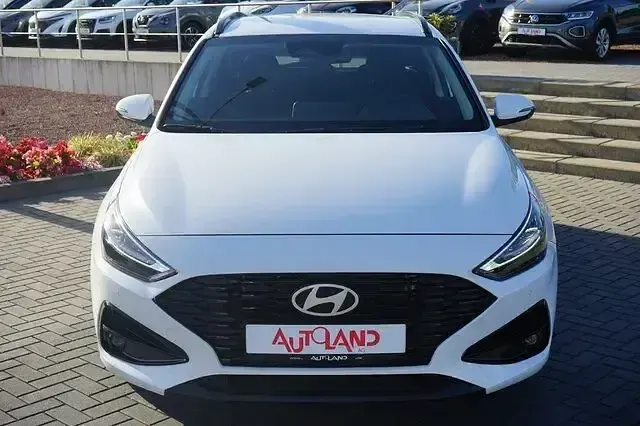 Neu Hyundai i30 150 PS (110 kW) 2026 Weiß Kombi