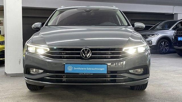 Gebraucht VW Passat Elegance 150 PS (110 kW) 2022 Grau Kombi