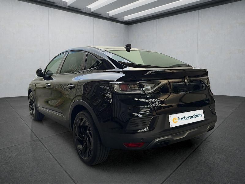 Gebraucht Renault Arkana 145 PS (106 kW) 2024 Schwarz SUV