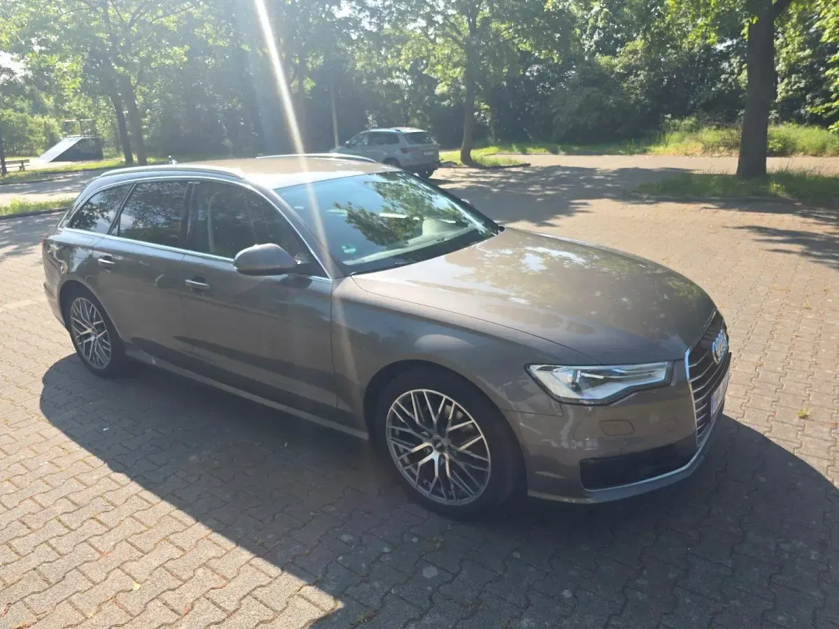 Gebraucht Audi A6 Ambiente 190 PS (139 kW) 2015 Grau Kombi