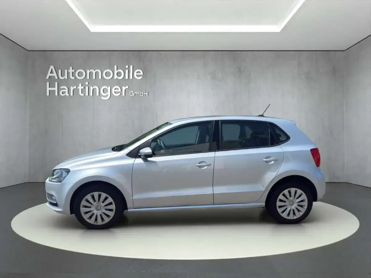 Gebraucht VW Polo Comfortline 75 PS (55 kW) 2017 Reflexsilber metallic Kleinwagen