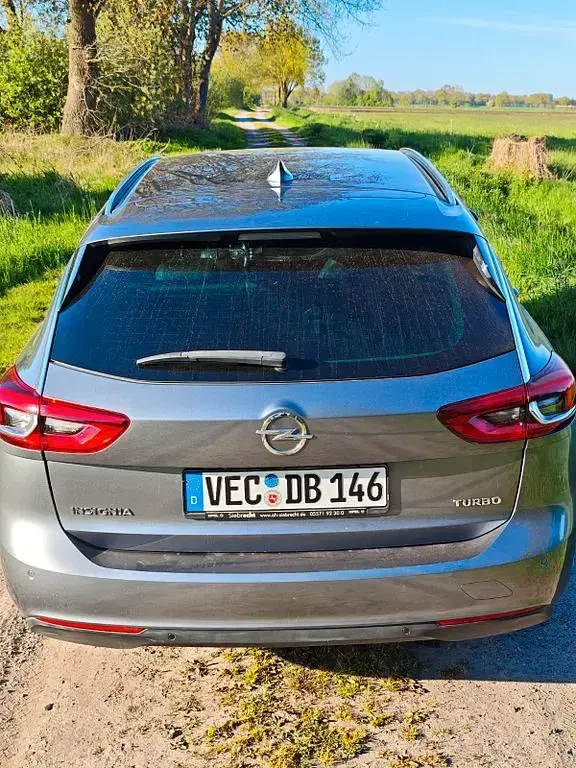 Gebraucht Opel Insignia Dynamic 165 PS (121 kW) 2017 Grau Kombi