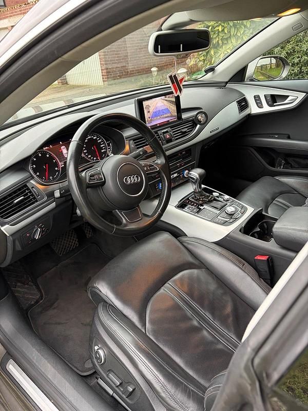 Gebraucht Audi A7 Ambiente 300 PS (220 kW) 2011 Grau Limousine