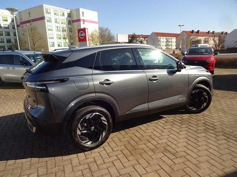 Neu Nissan Qashqai 190 PS (139 kW) 2025 Grau SUV