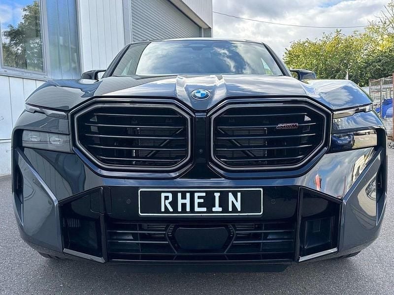 Grau Neu 2025 BMW XM SUV | 171.384 € (Fairer Preis) - Bild 1/4