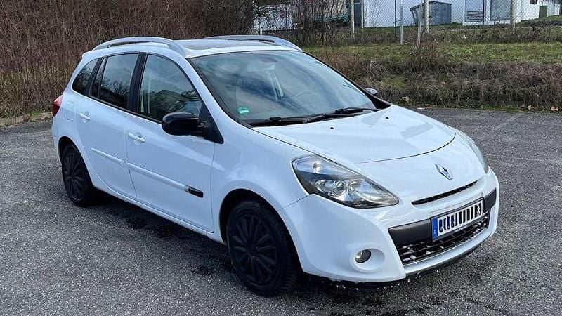 Gebraucht Renault Clio II 101 PS (74 kW) 2011 Weiß Limousine