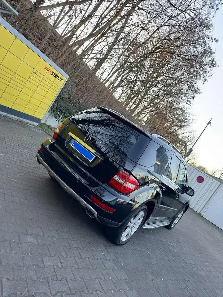 Gebraucht Mercedes ML300 190 PS (139 kW) 2009 SUV