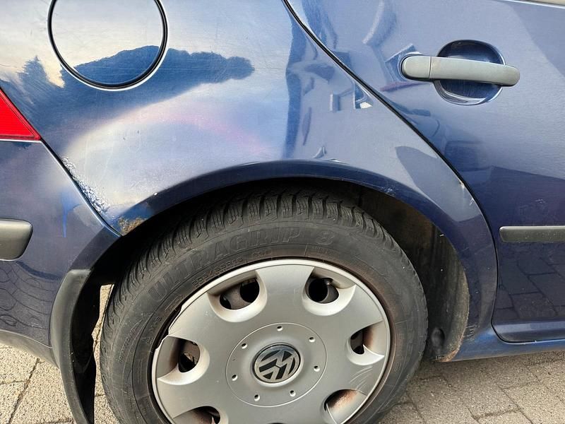 Gebraucht VW Golf IV 75 PS (55 kW) 2003 Blau Limousine