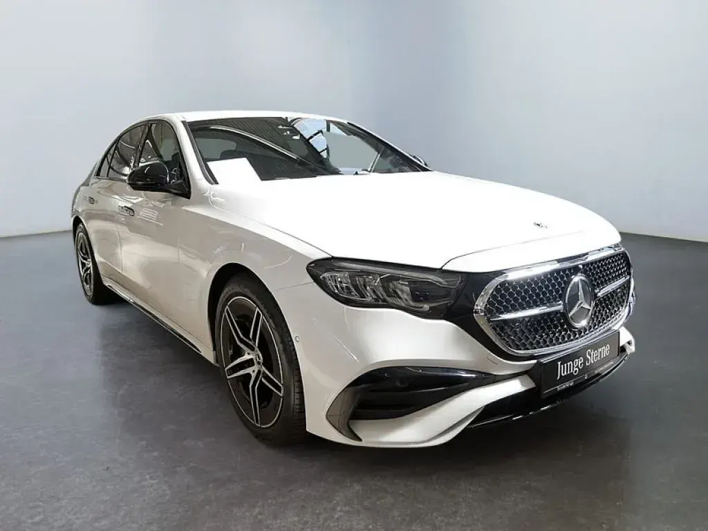 Gebraucht Mercedes E200 AMG 204 PS (150 kW) 2025 Weiß manufaktur opalithweiß bright Limousine