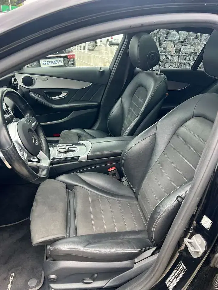 Gebraucht Mercedes C220 AMG line 194 PS (142 kW) 2019 Ung. schwarz  unilack Kombi