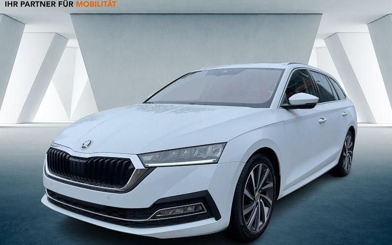 Weiß Gebraucht 2023 Skoda Octavia Style Kombi | 27.870 € (Fairer Preis) - Bild 1/4