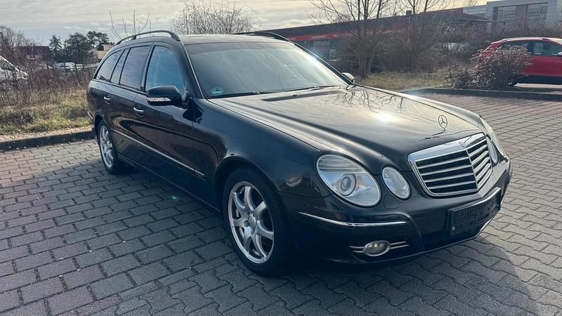 Gebraucht Mercedes E350 272 PS (200 kW) 2008 Schwarz Kombi