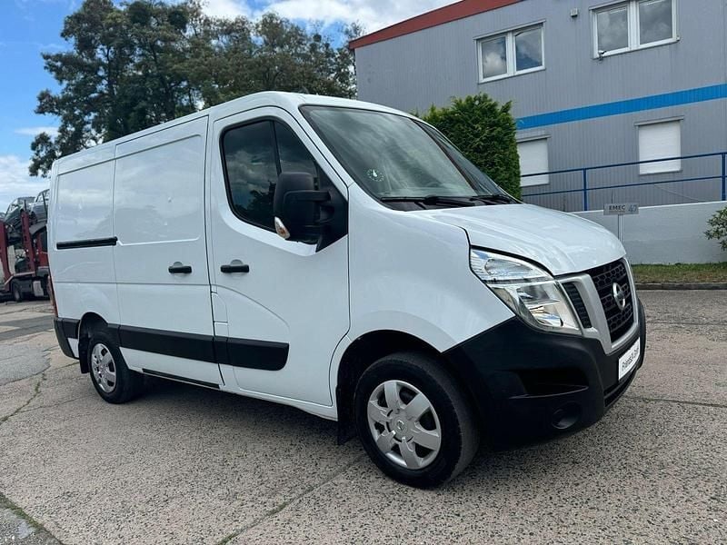 Weiß Gebraucht 2012 Nissan NV400 Van | 10.995 € (Fairer Preis) - Bild 1/4
