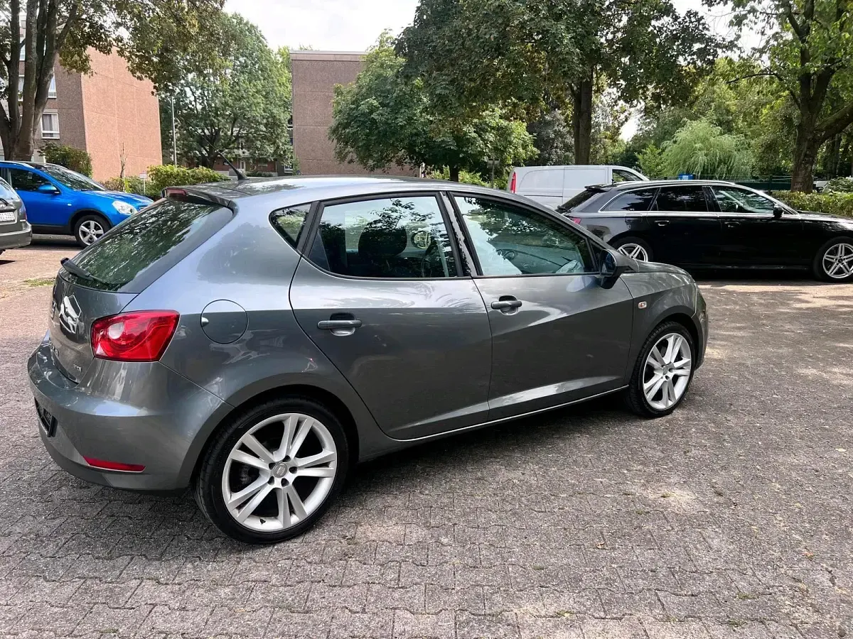 Gebraucht Seat Ibiza 105 PS (77 kW) 2015 Grau Kleinwagen