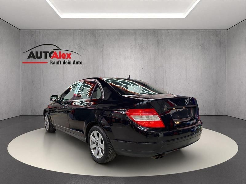 Gebraucht Mercedes C180 156 PS (114 kW) 2008 Schwarz Limousine