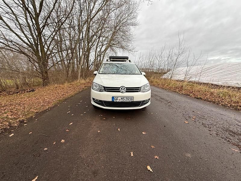 Weiß Gebraucht 2014 VW Sharan Van / Kleinbus | 10.500 € (Superpreis) - Bild 1/4