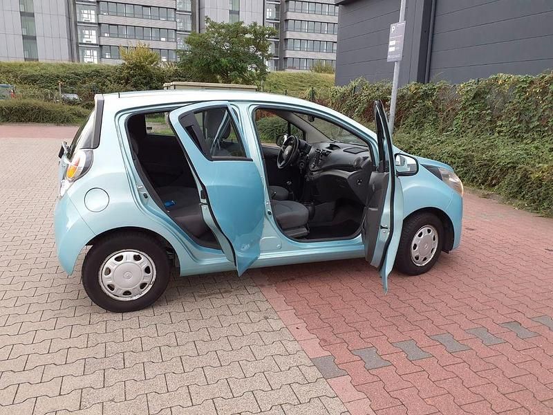 Blau Gebraucht 2011 Chevrolet Spark LS Kleinwagen | 2.450 € (Fairer Preis) - Bild 1/4