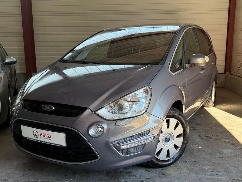 Grau Gebraucht 2015 Ford S-MAX Titanium Van / Kleinbus | 11.099 € (Superpreis) - Bild 1/4