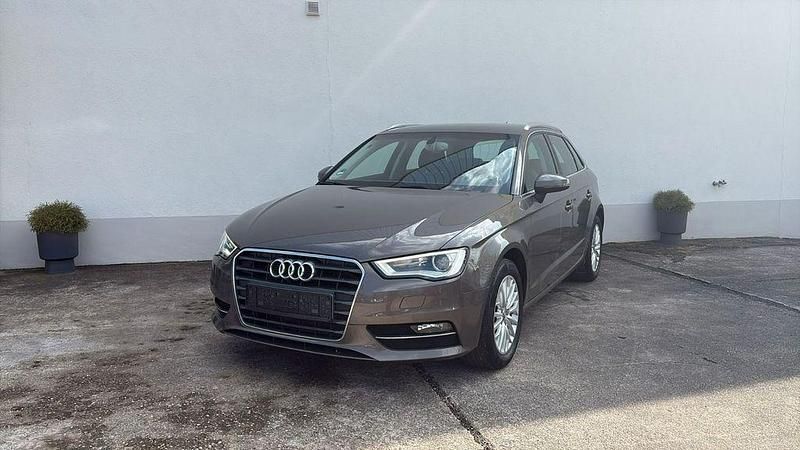 Second-hand Audi A3 Ambiente 110 CP (80 kW) 2015 Gri Berlinǎ