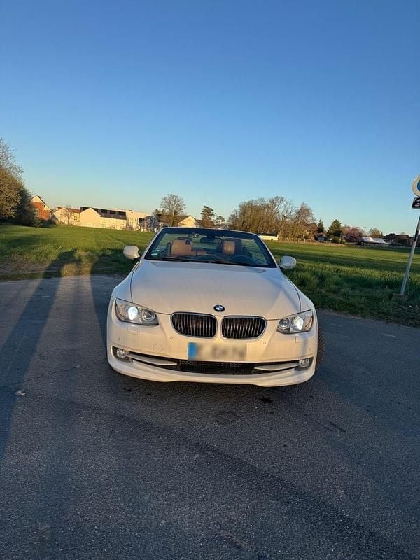 Gebraucht BMW 330 Cabriolet 245 PS (180 kW) 2012 Weiß Cabrio