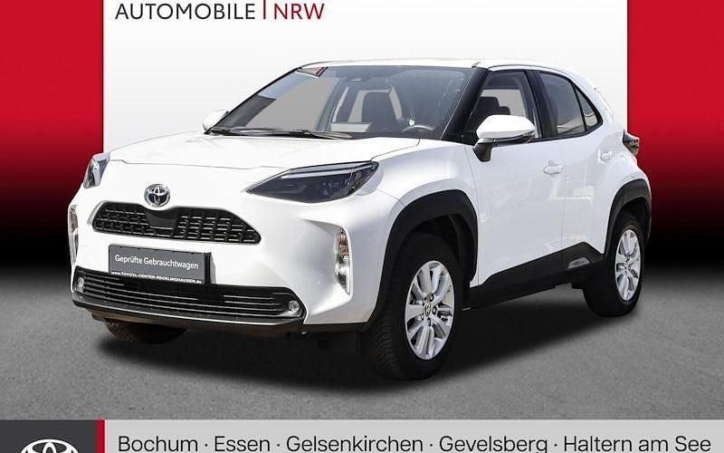 Weiß Gebraucht 2022 Toyota Yaris Cross Comfort SUV | 23.489 € (Guter Preis) - Bild 1/4