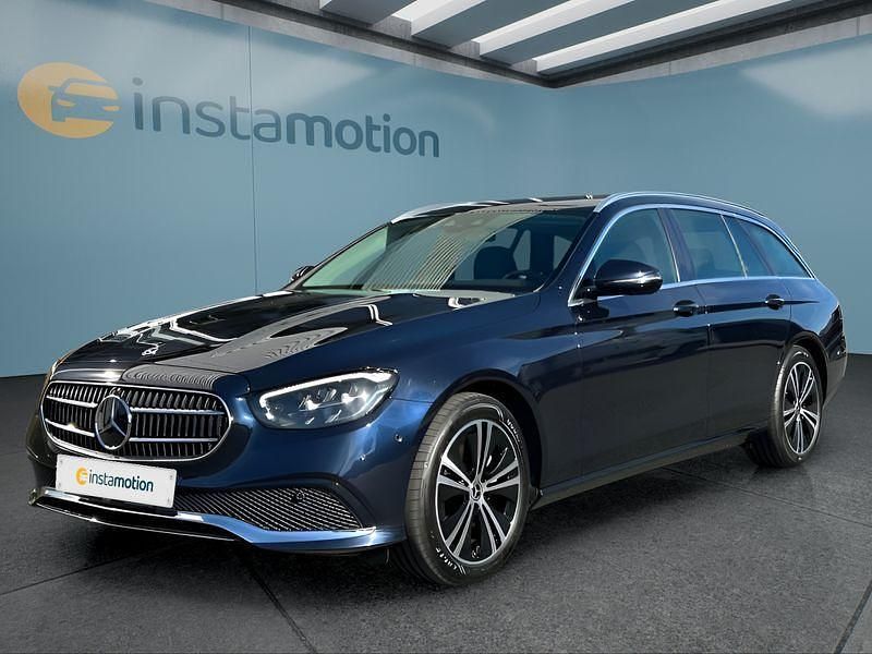 Blau Gebraucht 2022 Mercedes E300 Kombi | 40.699 € (Fairer Preis) - Bild 1/4