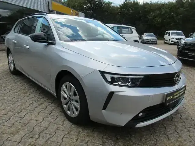 Gebraucht Opel Astra 110 PS (80 kW) 2024 Silber Kombi