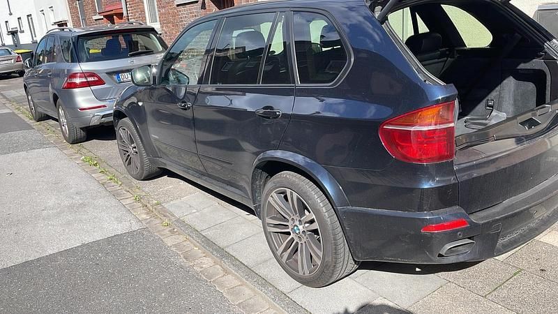 Schwarz Gebraucht 2012 BMW X5 M Sport SUV | 12.200 € (Superpreis) - Bild 1/4