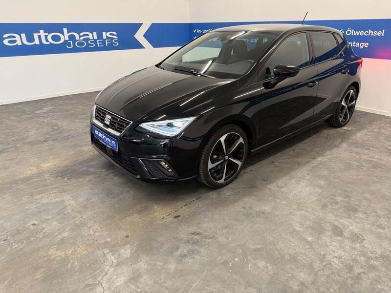 Schwarz Gebraucht 2023 Seat Ibiza FR Sport Limousine | 22.500 € (Fairer Preis) - Bild 1/4