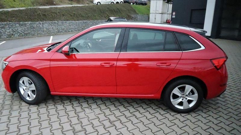 Gebraucht Skoda Scala Selection 150 PS (110 kW) 2022 Rot Kleinwagen