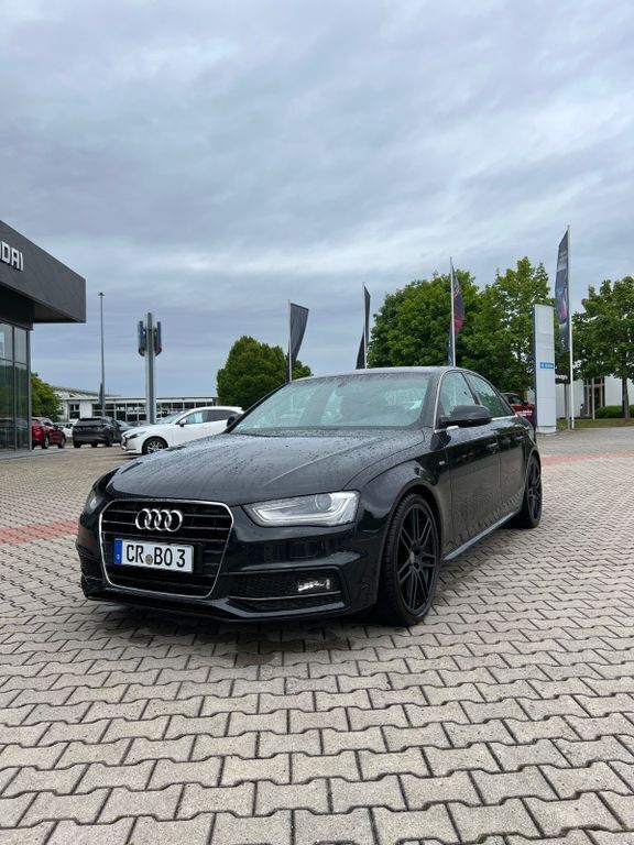 Schwarz Gebraucht 2013 Audi A4 S-Line Limousine | 11.000 € (Fairer Preis) - Bild 1/4
