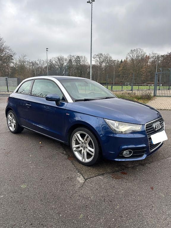 Blau Gebraucht 2012 Audi A1 S-Line Kleinwagen | 6.500 € (Guter Preis) - Bild 1/4