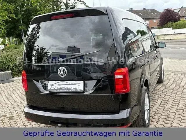 Gebraucht VW Caddy Maxi Trendline 102 PS (75 kW) 2015 Schwarz Van / Kleinbus