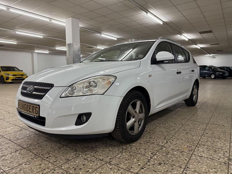 Weiß Gebraucht 2009 Kia Ceed 2 Kombi | 1.998 € (Superpreis) - Bild 1/4