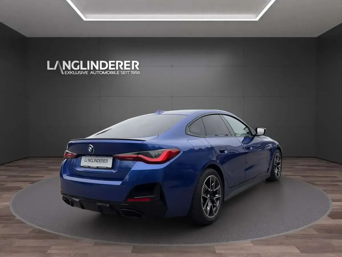 Gebraucht BMW M440 M Sport 374 PS (275 kW) 2024 Portimao blau Coupé