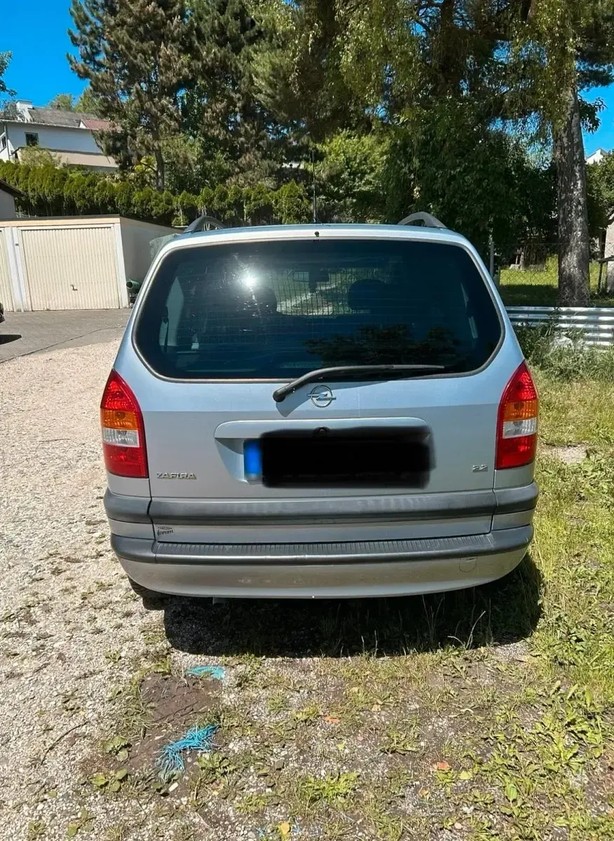 Gebraucht Opel Zafira 147 PS (108 kW) 2002 Silber Van / Kleinbus