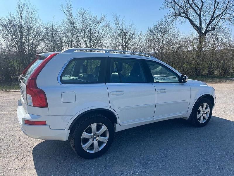 Gebraucht Volvo XC90 Pro 200 PS (147 kW) 2014 Weiß SUV