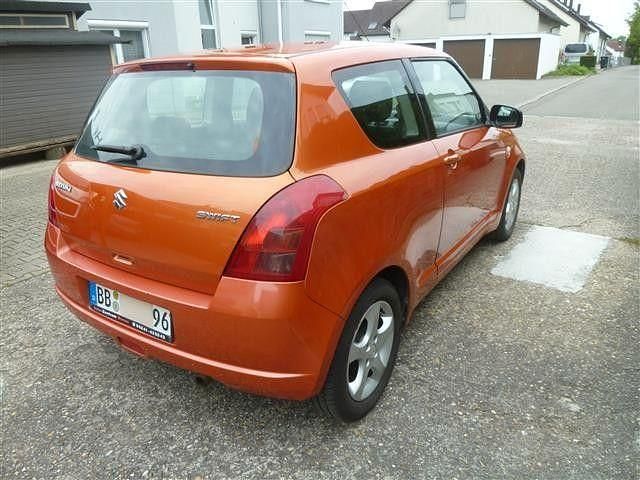 Gebraucht Suzuki Swift Comfort 92 PS (67 kW) 2005 Orange Kleinwagen
