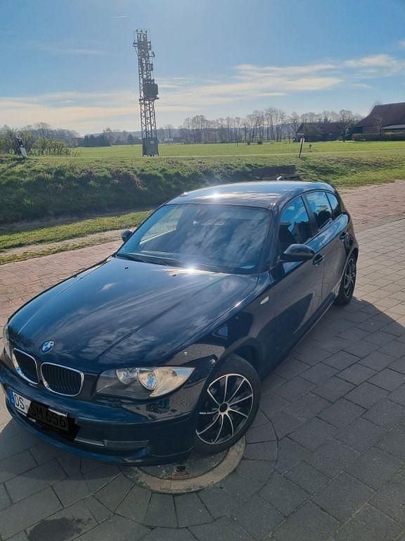 Second-hand BMW 116 122 CP (89 kW) 2007 Negru Hatchback