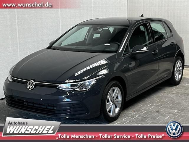 Grau Gebraucht 2020 VW Golf VIII Life Limousine | 19.945 € (Fairer Preis) - Bild 1/4