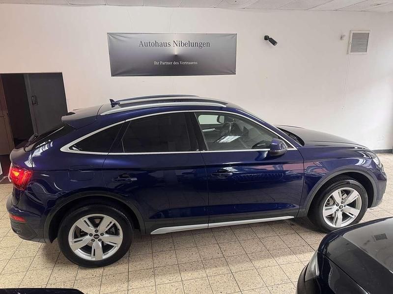 Gebraucht Audi Q5 Sportback S-Line 204 PS (150 kW) 2022 Navarrablau metallic SUV