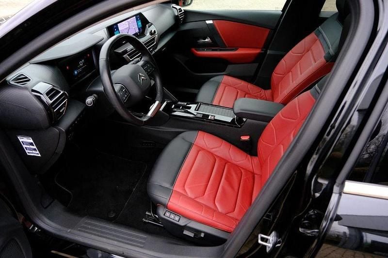 Gebraucht Citroën e-C4 Shine 100 kW (136 PS) 2022 Schwarz SUV