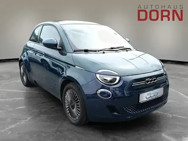Gebraucht Fiat 500e Icon 86 kW (118 PS) 2022 Grün Limousine