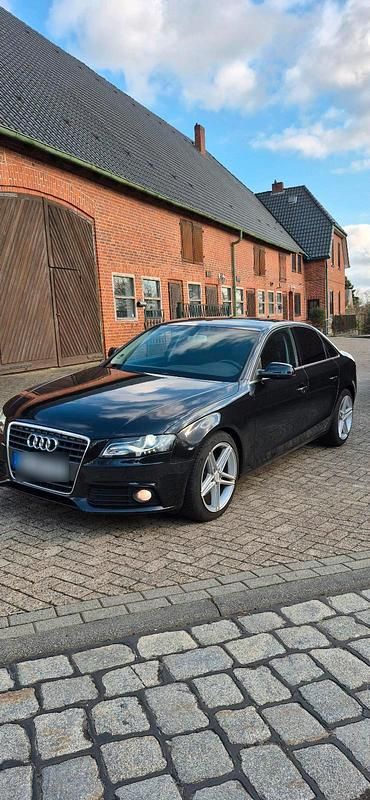 Gebraucht Audi A4 143 PS (105 kW) 2010 Schwarz Limousine