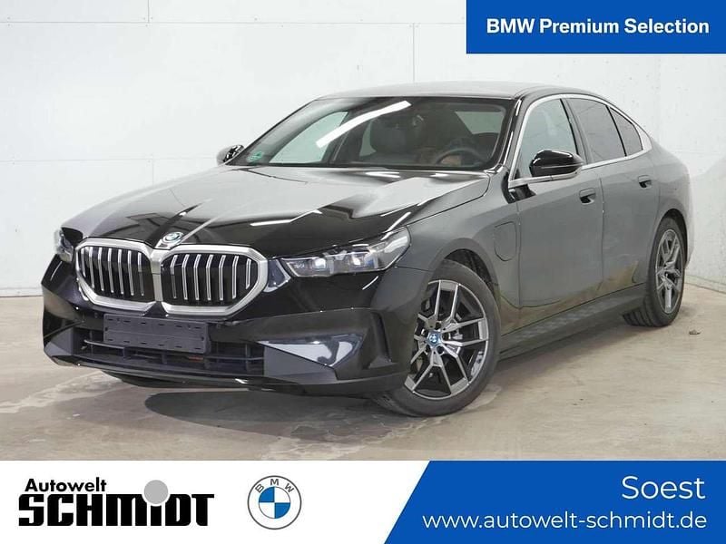Gebraucht BMW 530e 299 PS (219 kW) 2024 Saphirschwarz metallic Limousine