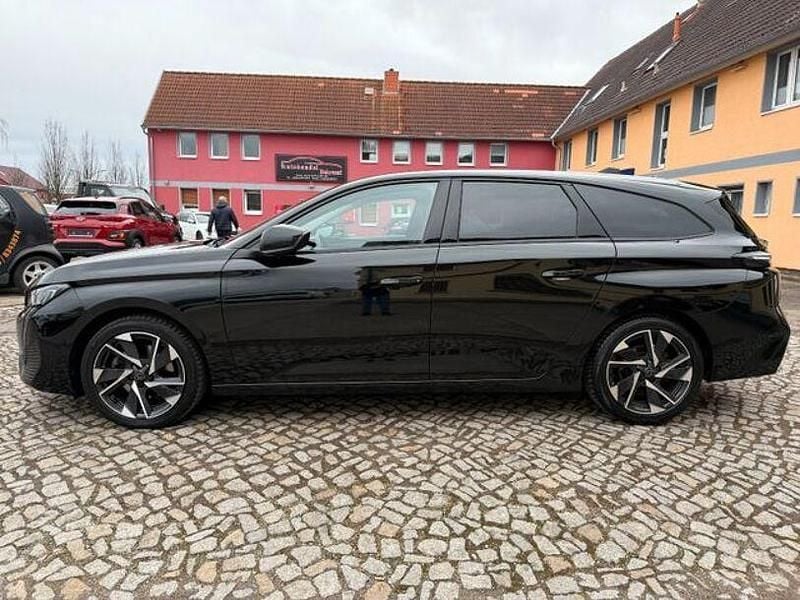Gebraucht Peugeot 308 131 PS (96 kW) 2023 Schwarz Limousine