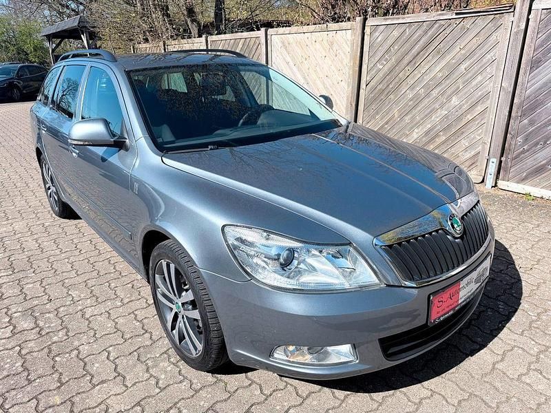 Gebraucht Skoda Octavia 105 PS (77 kW) 2013 Grau Limousine