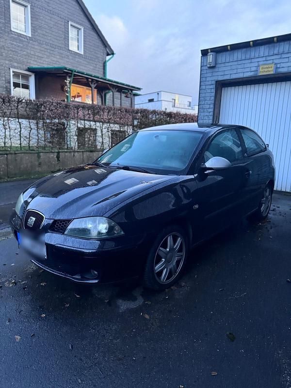 Schwarz Gebraucht 2003 Seat Ibiza FR Kleinwagen | 1.999 € (Fairer Preis) - Bild 1/4