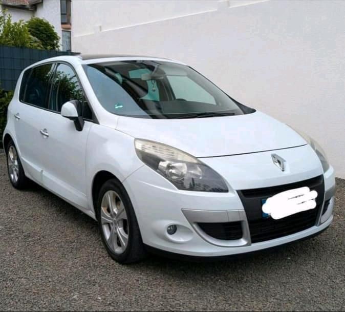 Weiß Gebraucht 2010 Renault Scénic III Van / Kleinbus | 1.800 € (Superpreis) - Bild 1/4