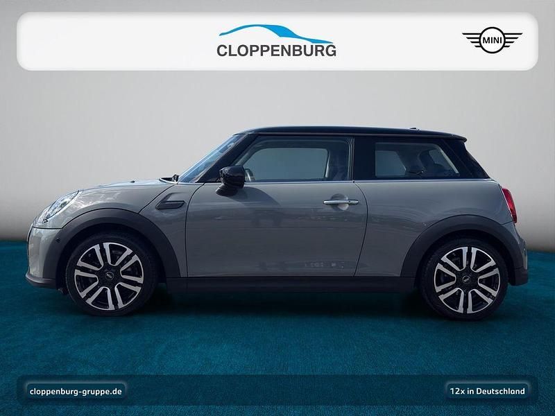 Gebraucht Mini Cooper 136 PS (100 kW) 2021 Moonwalk grey Kleinwagen